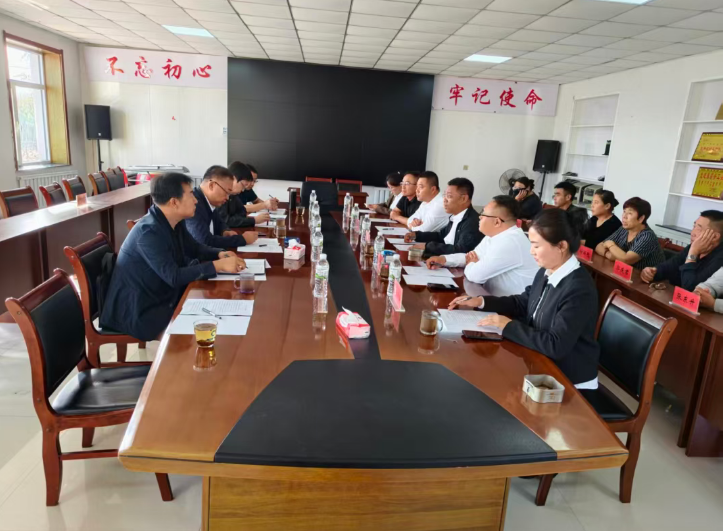 盟发改委送干部到岗 抓实定点帮扶工作